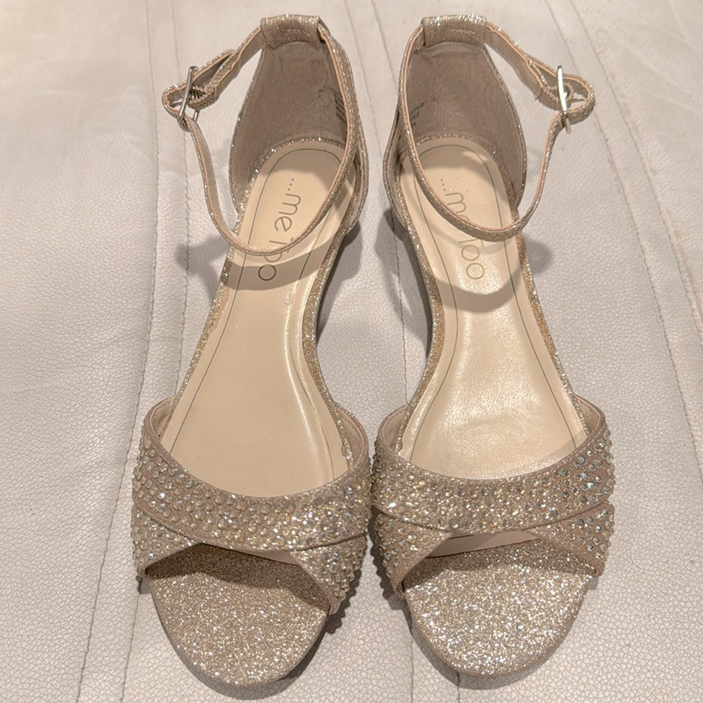 Me Too Gold Glitter Low Heel Wedge Sandals Size 5.5- Gently used